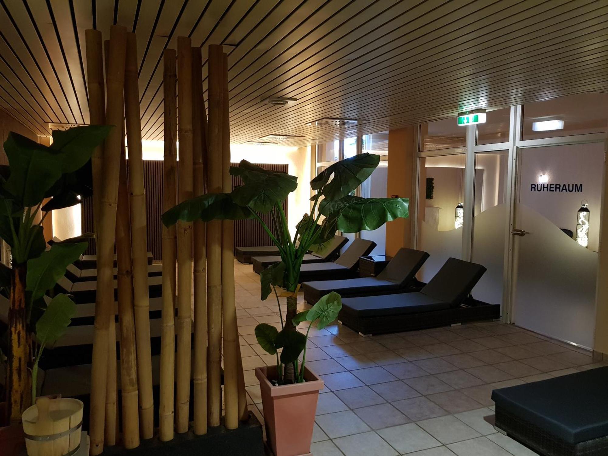 Hotel Sportwelt ラーデベルク エクステリア 写真