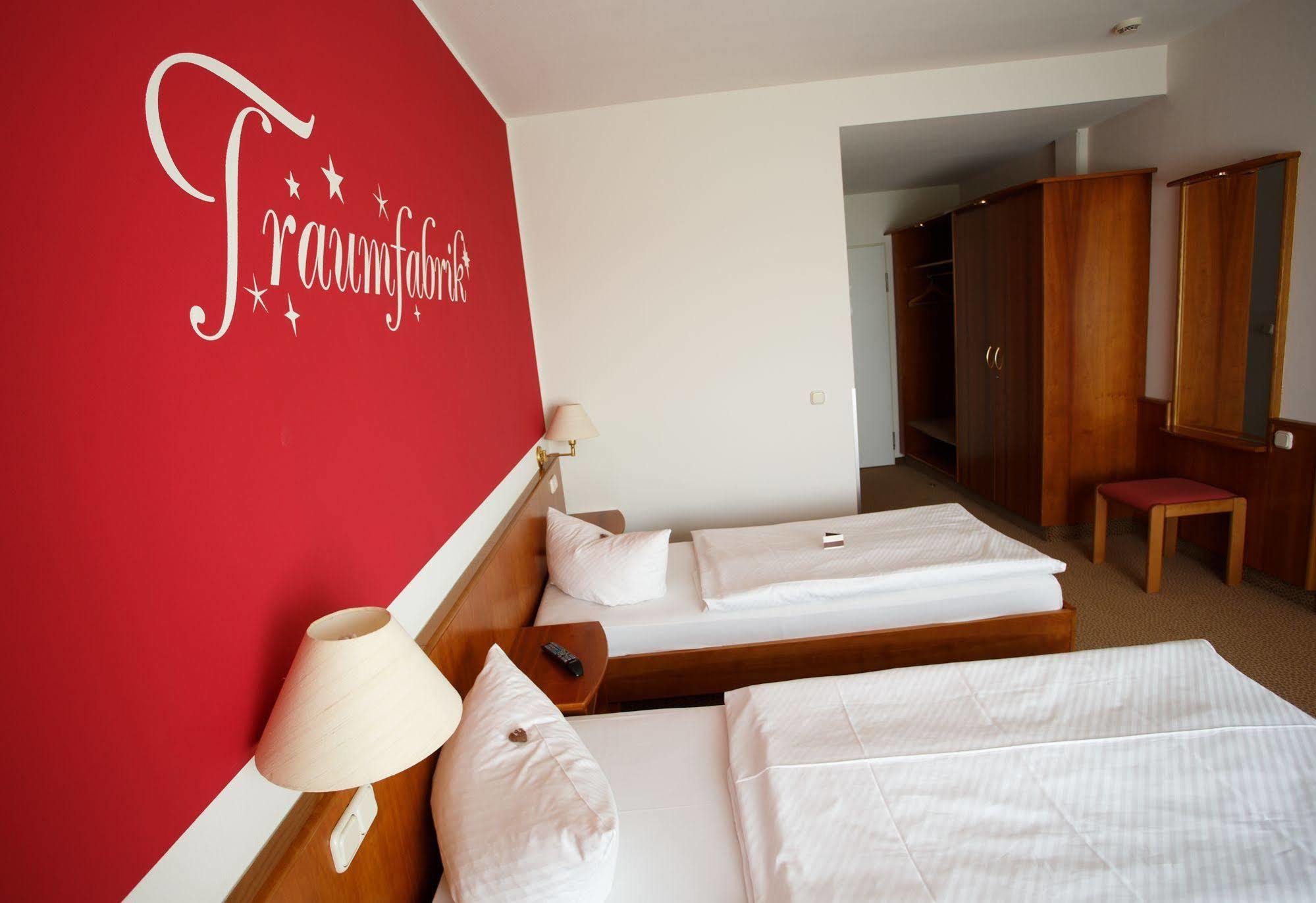 Hotel Sportwelt ラーデベルク エクステリア 写真