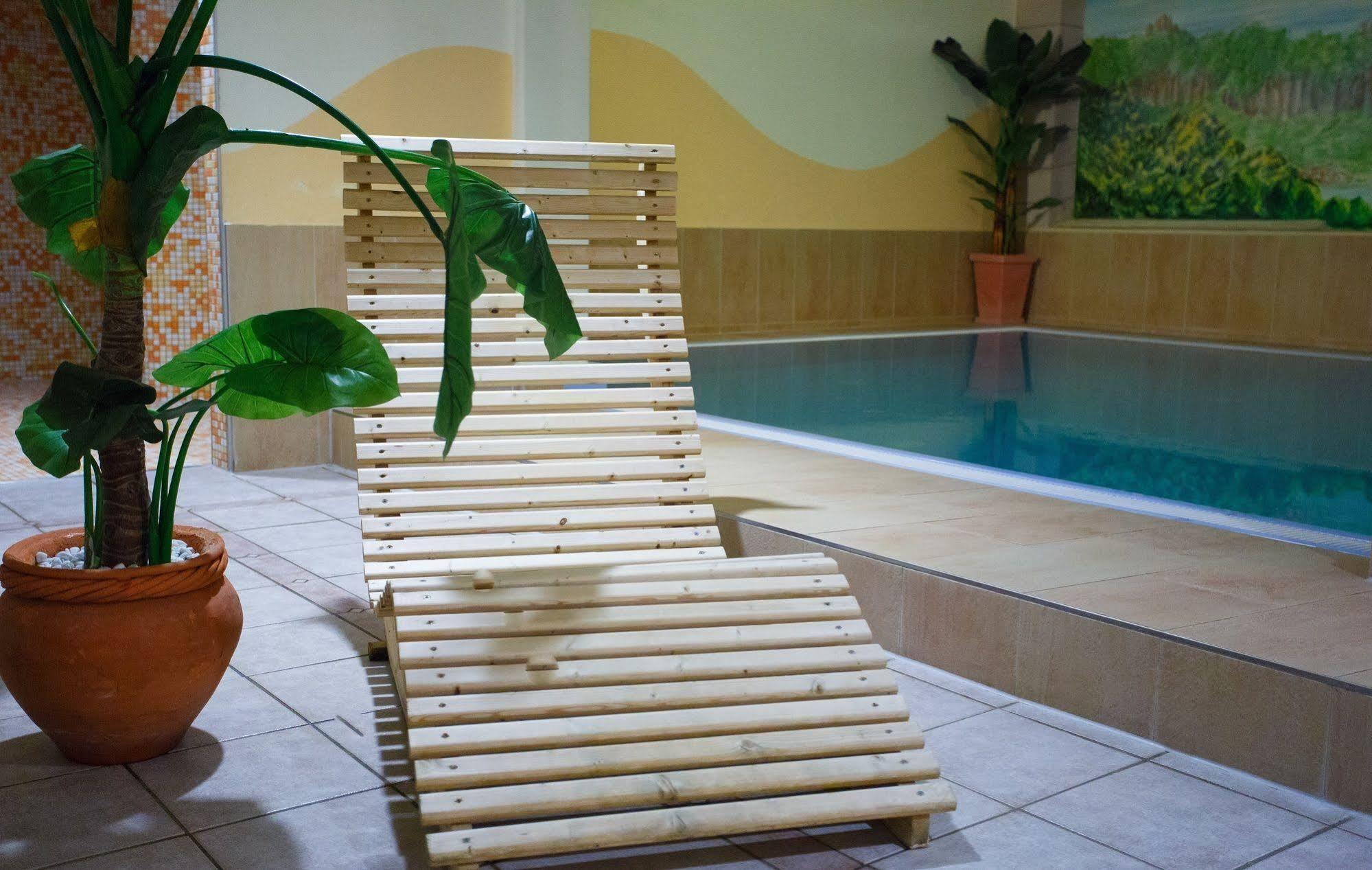 Hotel Sportwelt ラーデベルク エクステリア 写真