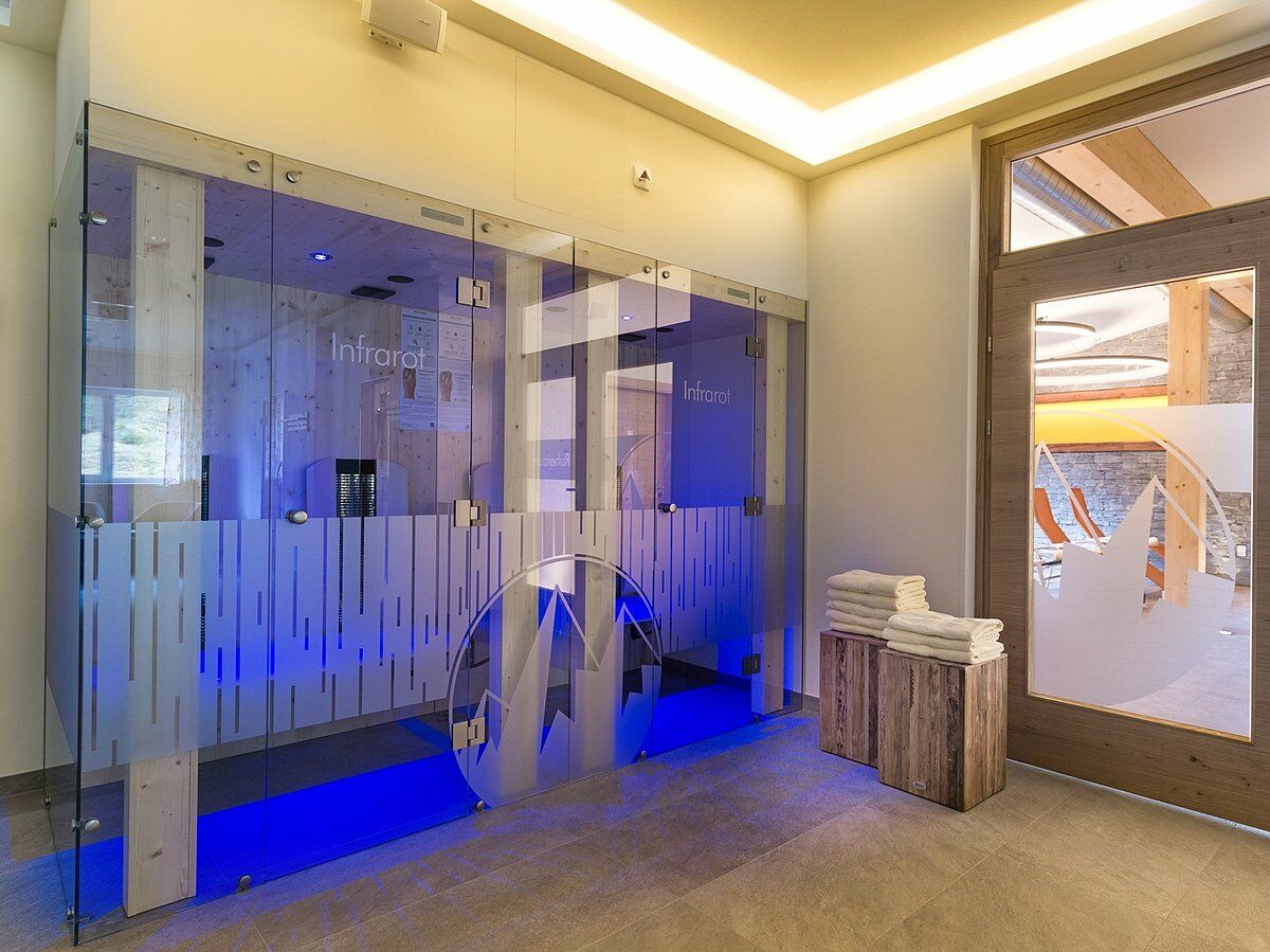 Hotel Sportwelt ラーデベルク エクステリア 写真