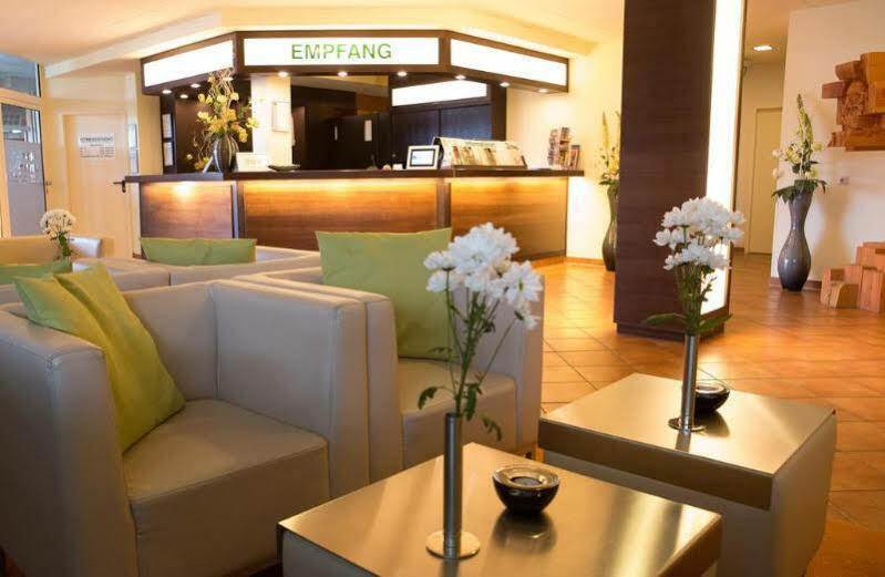 Hotel Sportwelt ラーデベルク エクステリア 写真